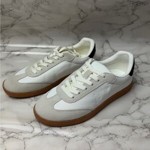 Aldo Clubstyle-122 White/Black US Women’s Size  11